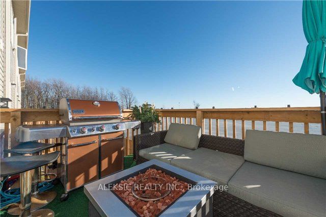 Photo of 39 Mayland Trail, Hamilton, ON L8J 0G4 (MLS # X13433424)