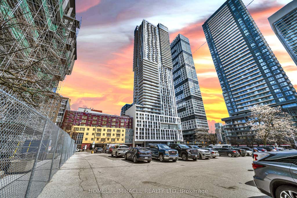 Photo of 251 Jarvis Street #3512, Toronto, ON M5B 0C3 (MLS # C13038080)
