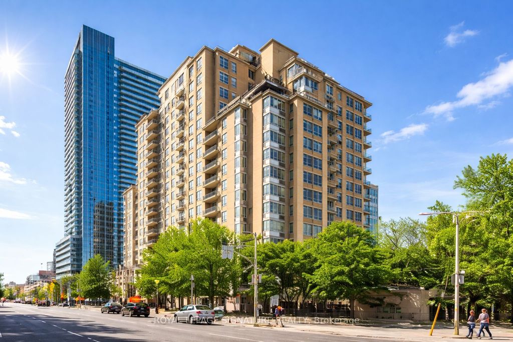Photo of 123 Eglinton Avenue E #813, Toronto, ON M4P 1J2 (MLS # C13091150)