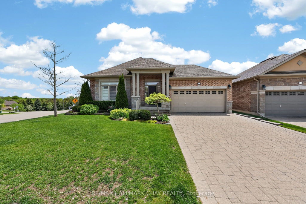 Photo of 133 Ridge Way #26, New Tecumseth, ON L9R 0M6 (MLS # N13158174)