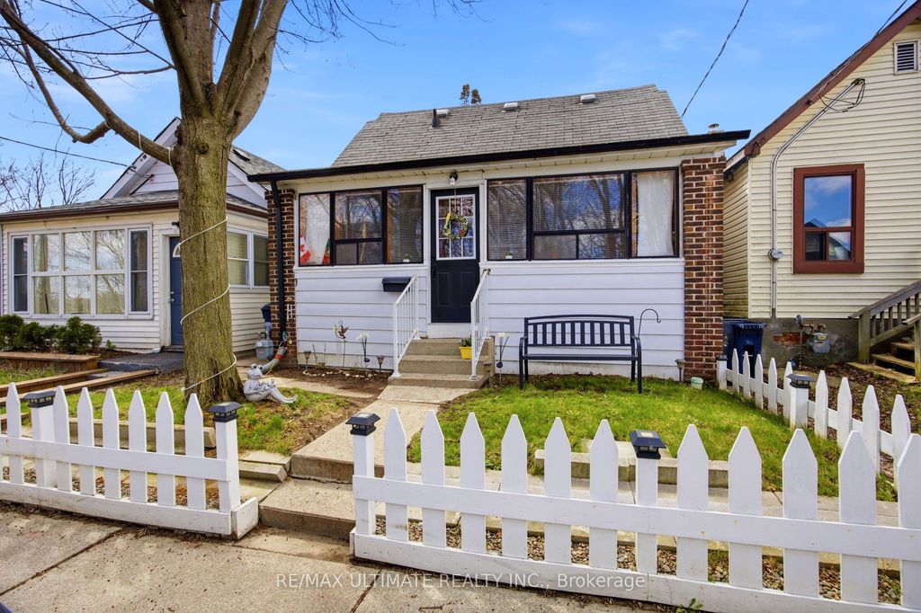Photo of 82 Beechwood Avenue, Toronto, ON M6N 4T3 (MLS # W13025808)