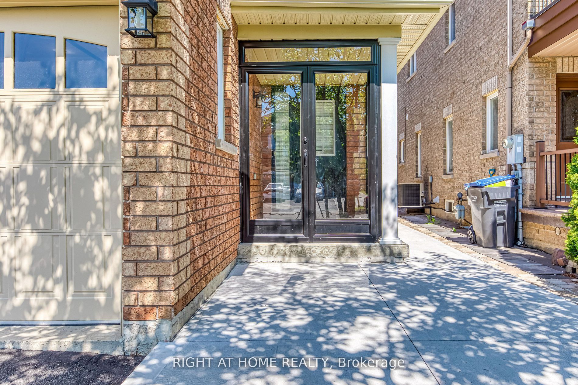 3228 Cabano Crescent