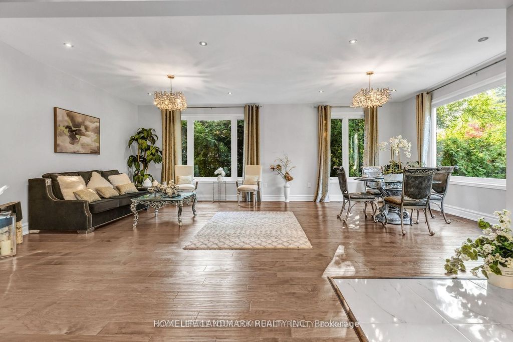 Photo of 156 Duncan Road, Richmond Hill, ON L4C 6J8 (MLS # N12612768)