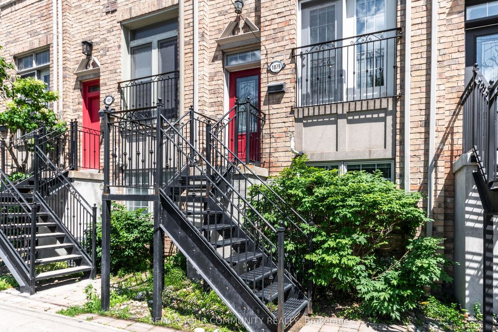 Photo of 1079 Broadview Avenue, Toronto, ON M4K 2S4 (MLS # E13460788)