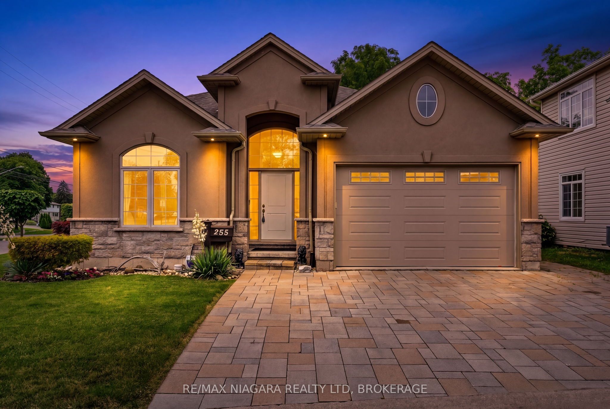255 Lakeshore Road