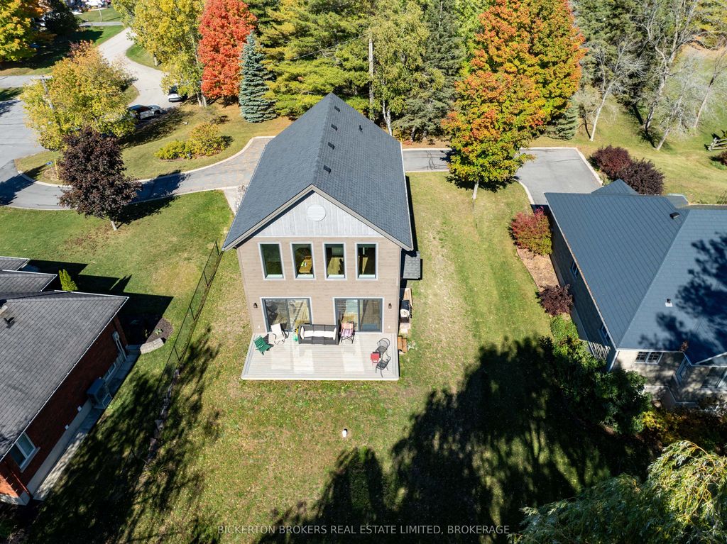 Photo of 113 E Willowbank Road, Front of Leeds &amp; Seeleys Bay, ON K7G 2V5 (MLS # X12873002)