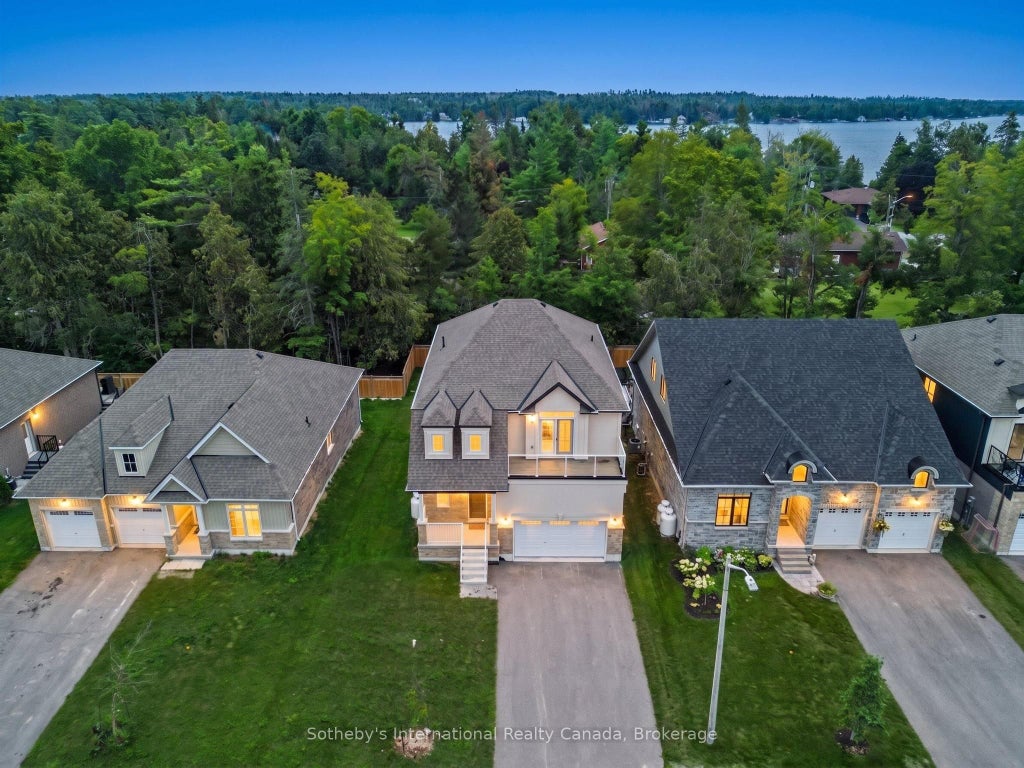 Photo of 9 Hillcroft Way, Kawartha Lakes, ON K0M 1A0 (MLS # X13654220)