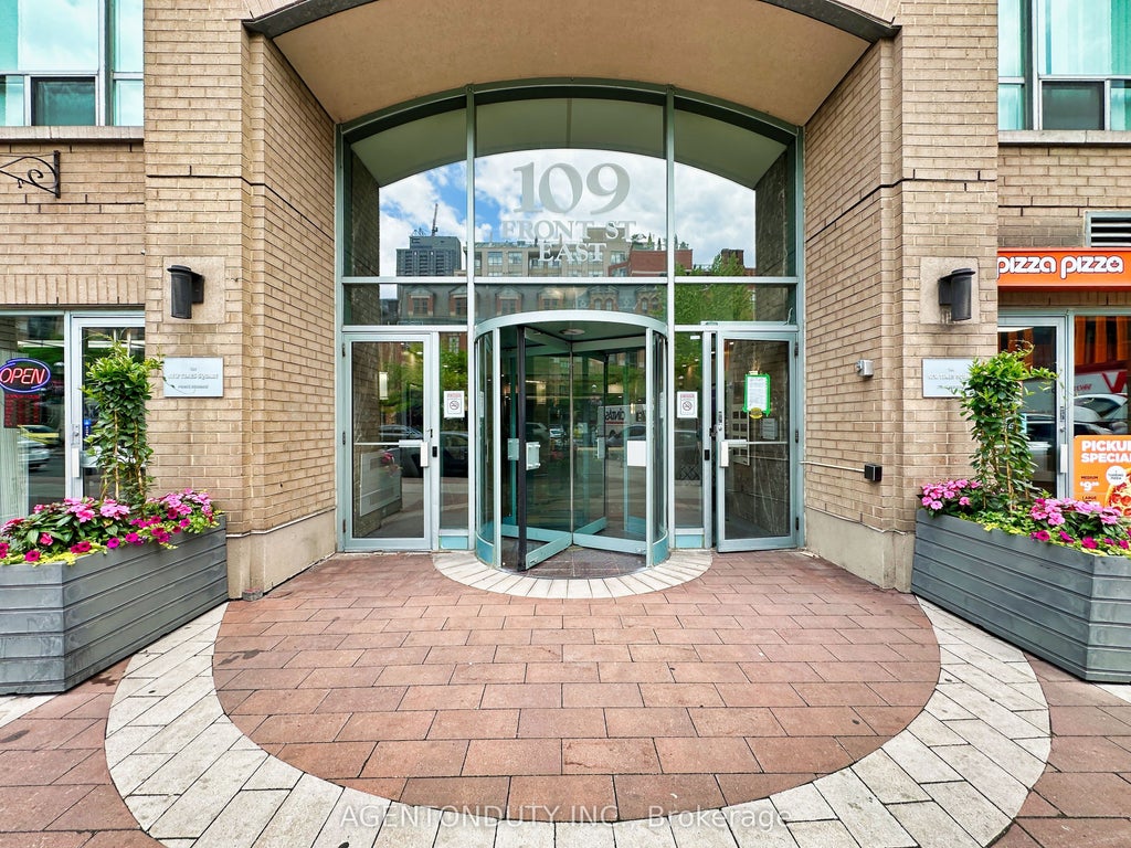 Photo of 109 Front Street E #613, Toronto, ON M5A 4P7 (MLS # C13464758)