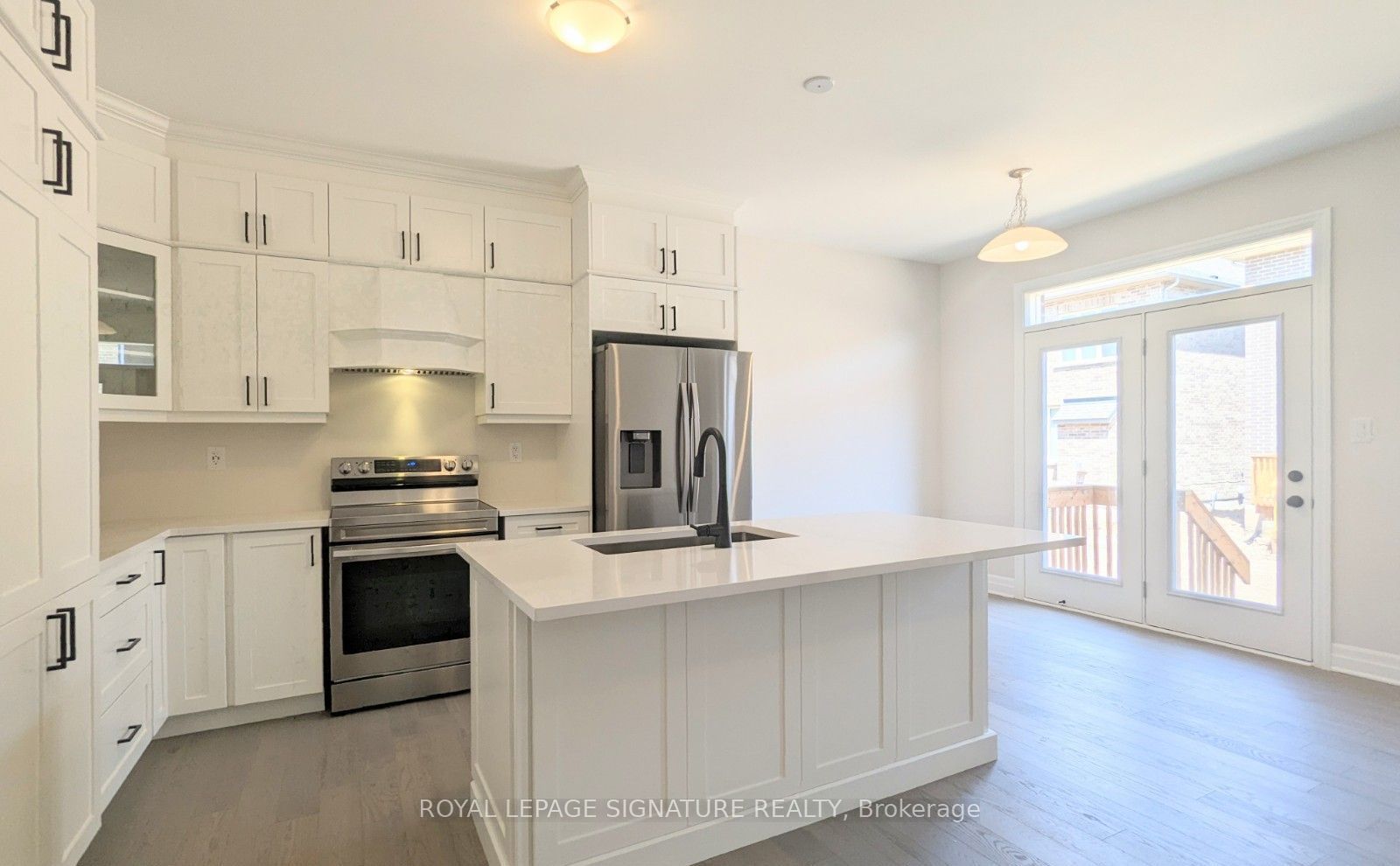 1225 Manitou Way