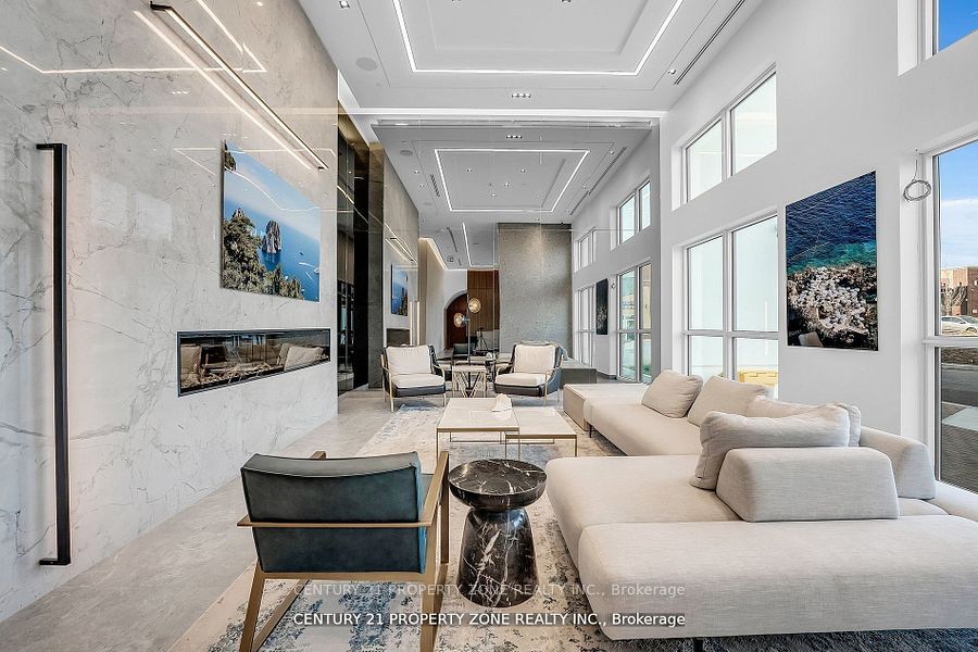 509 Dundas Street W 417