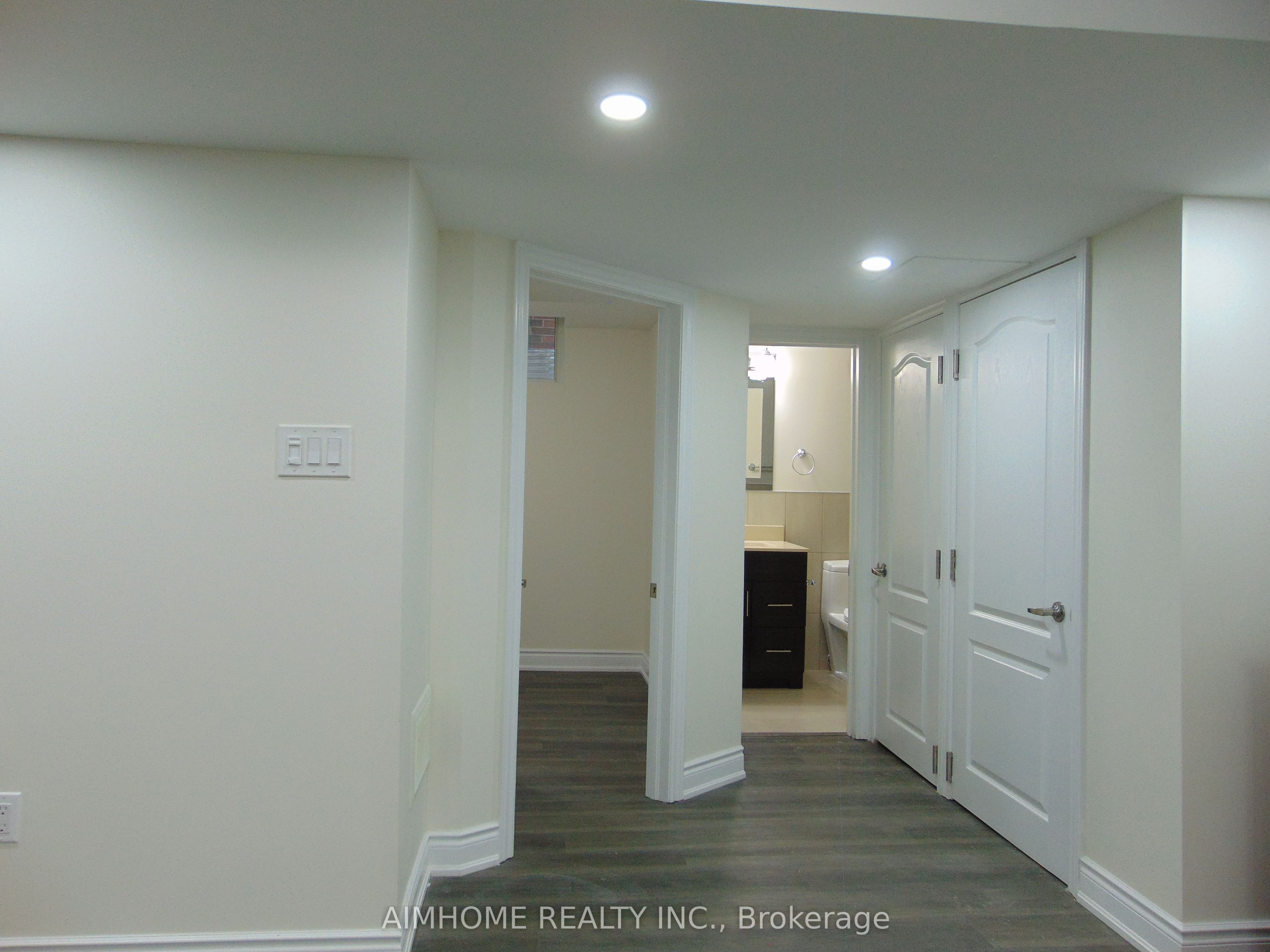 2450 Credit Valley Road