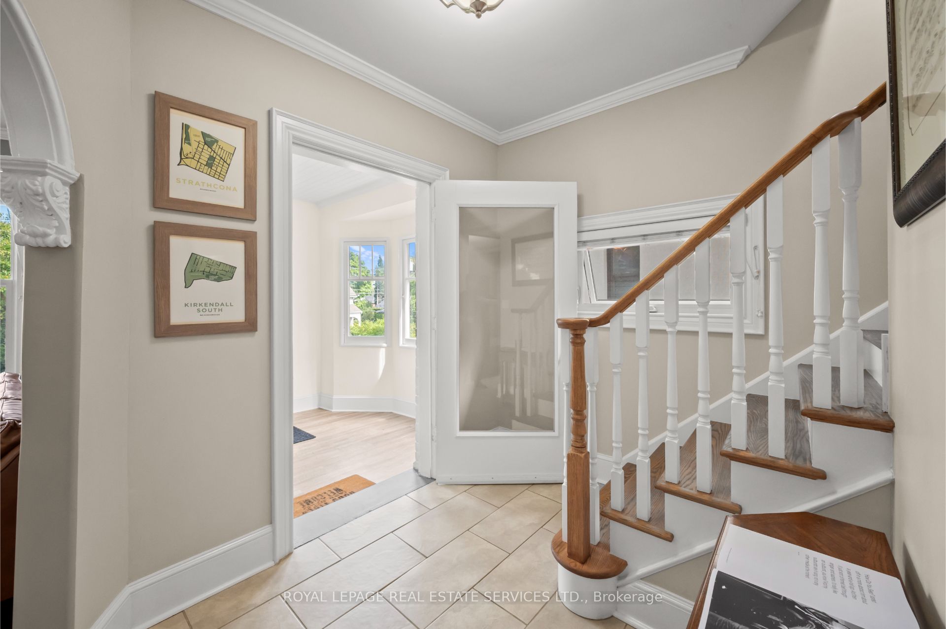 Hamilton, ON L8P 2R9, Canada, 4 Bedrooms Bedrooms, ,2 BathroomsBathrooms,Residential,Active,96251