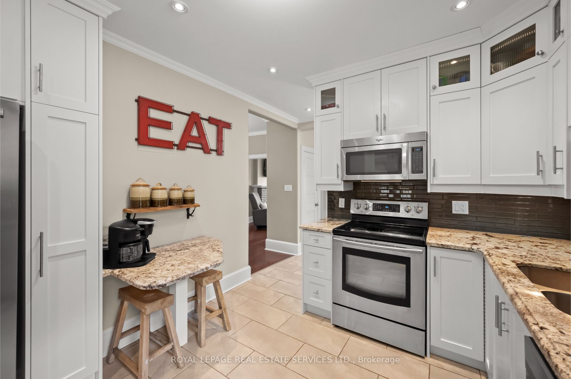 Hamilton, ON L8P 2R9, Canada, 4 Bedrooms Bedrooms, ,2 BathroomsBathrooms,Residential,Active,96251