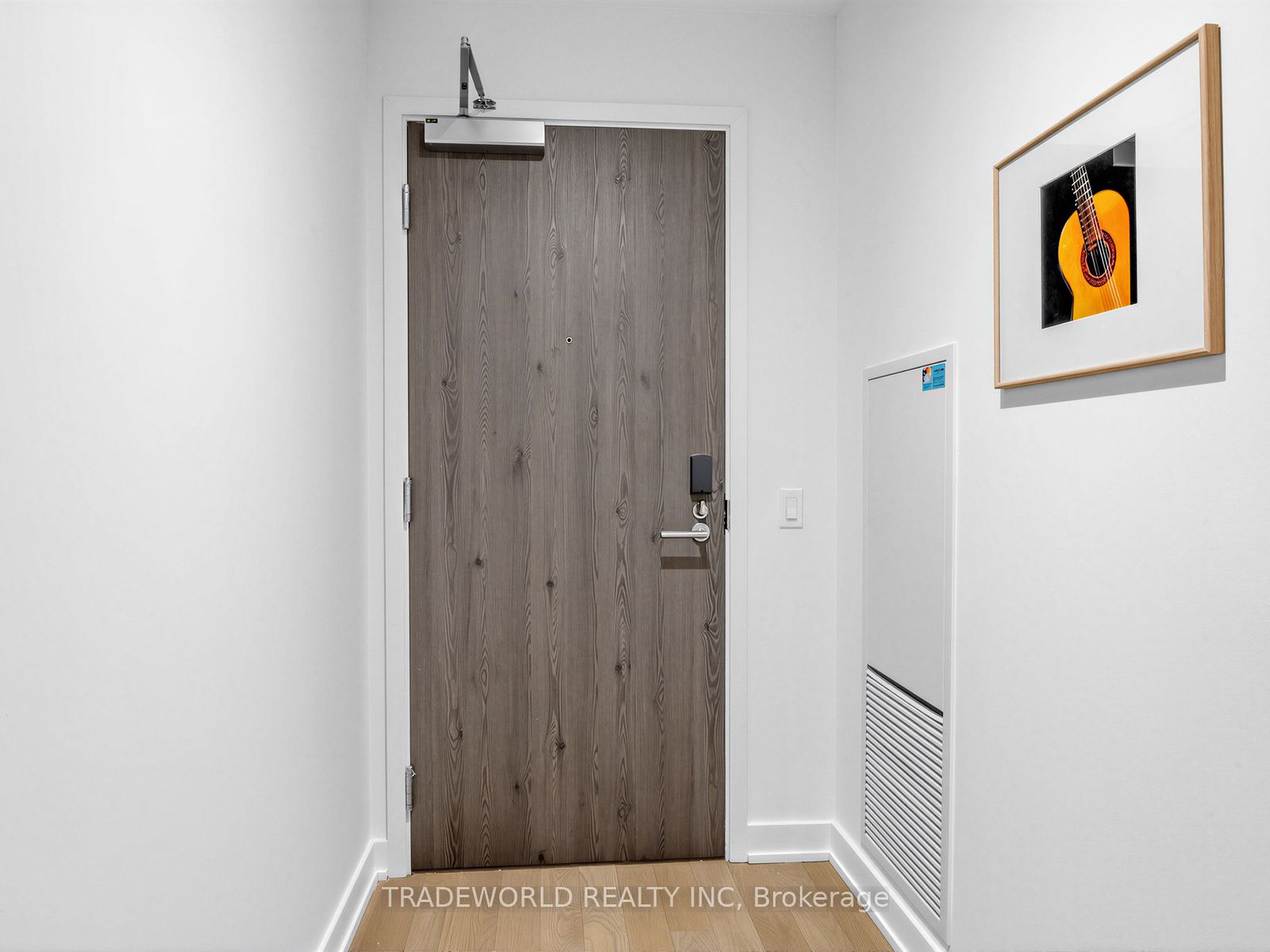 25 Richmond Street E 206