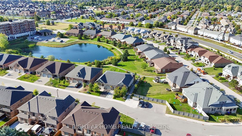 Photo of 126 Kingsmere Crescent, New Tecumseth, ON L9R 0K8 (MLS # N13209098)