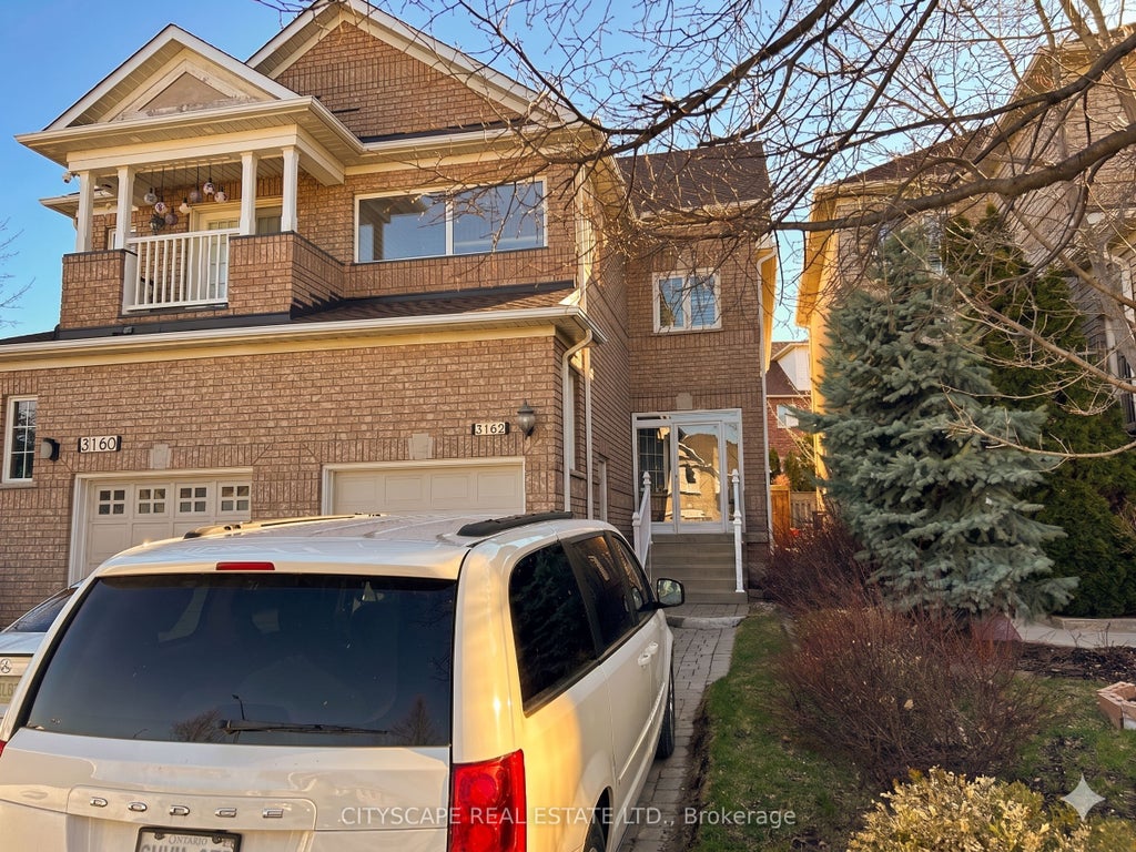 Photo of 3162 Pearwood Place, Mississauga, ON L5B 4H1 (MLS # W13000654)