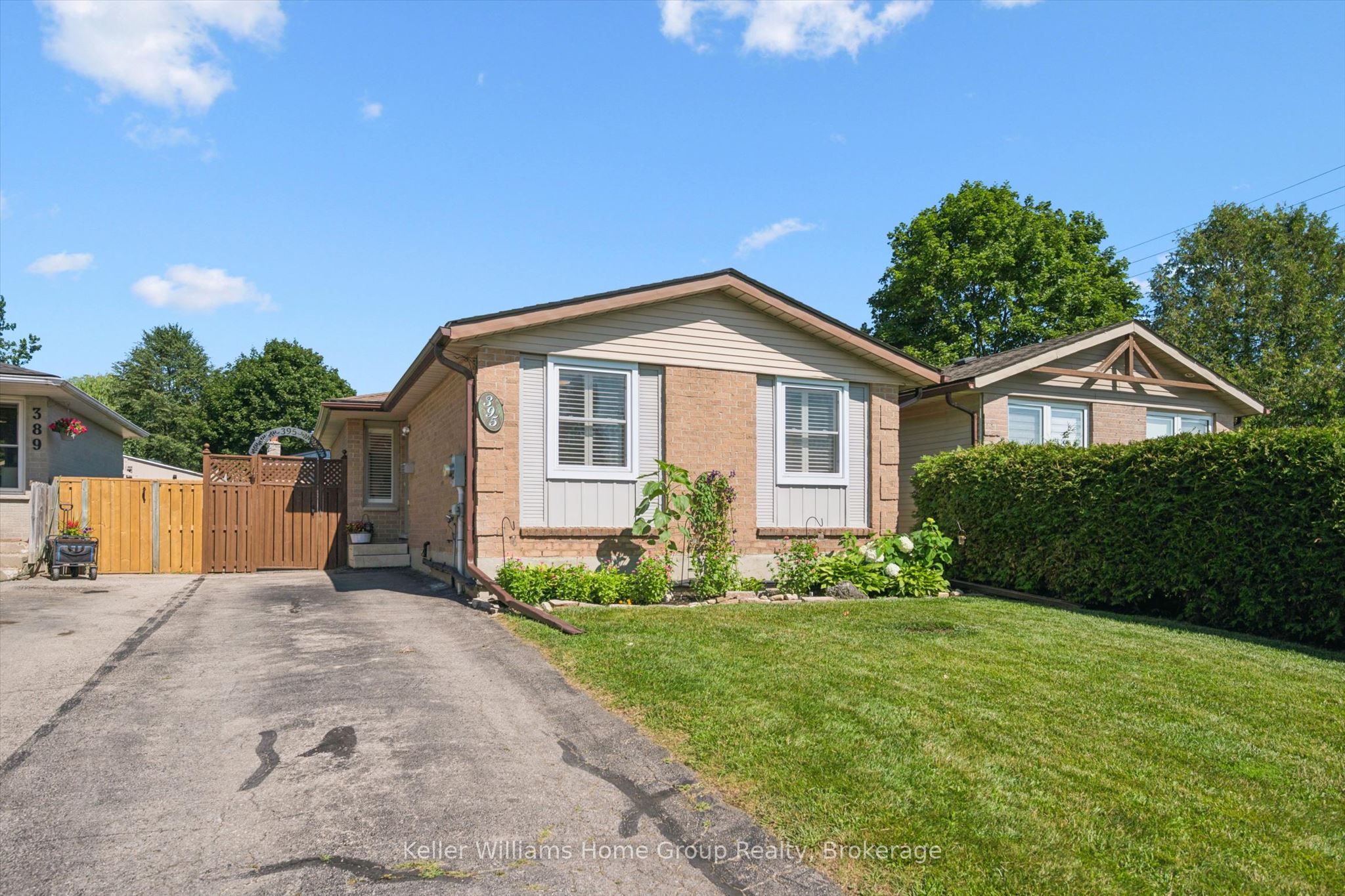 395 Strathallan Street