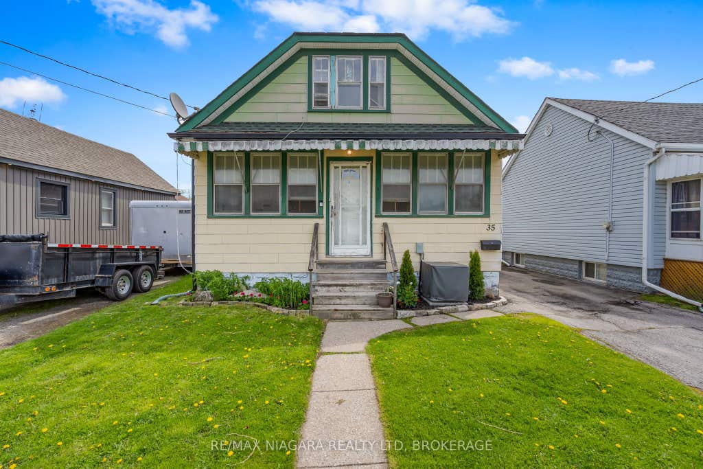Photo of 35 Deere Street, Welland, ON L3B 2L7 (MLS # X13099480)