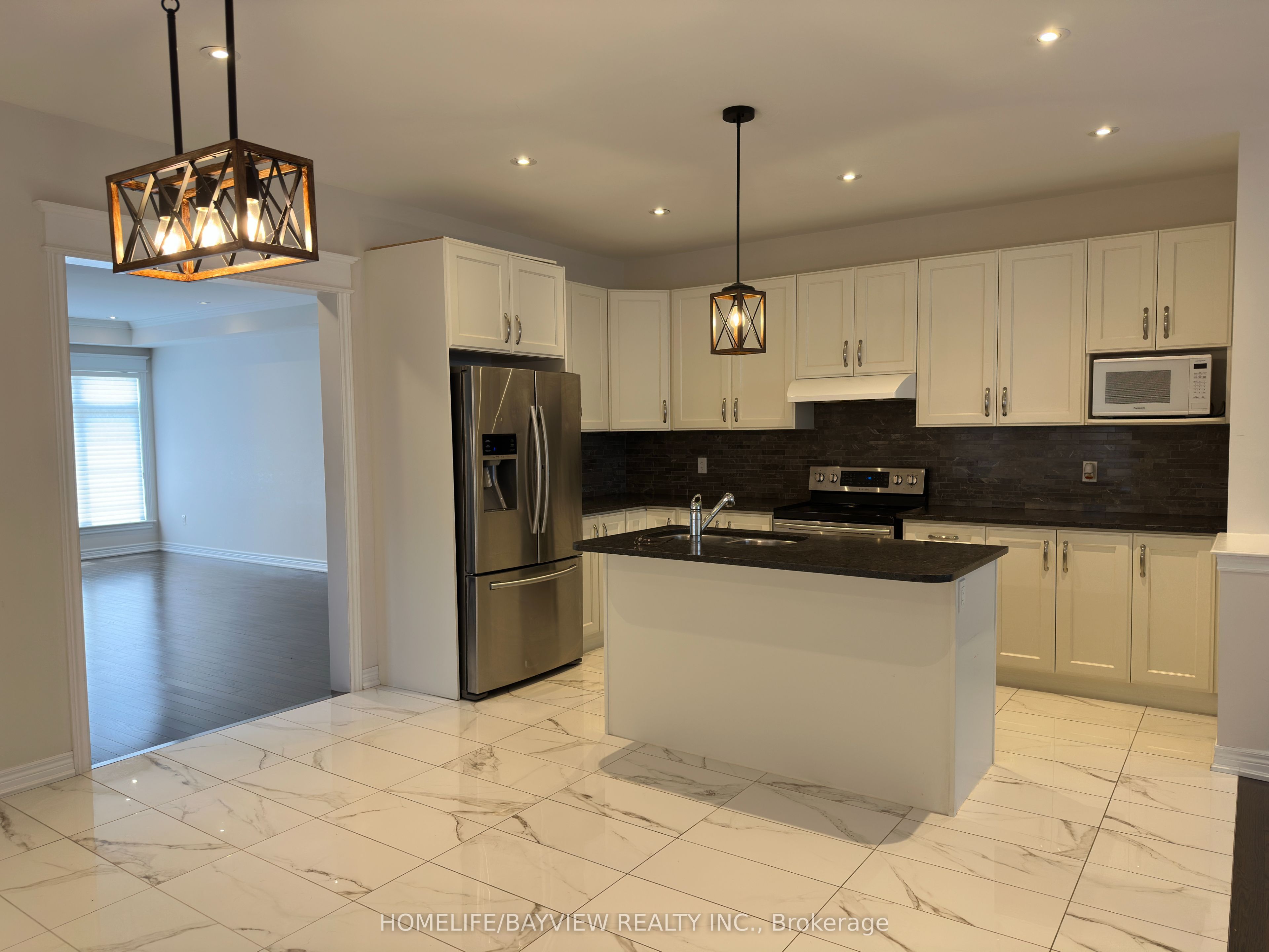 220 Paradelle Drive