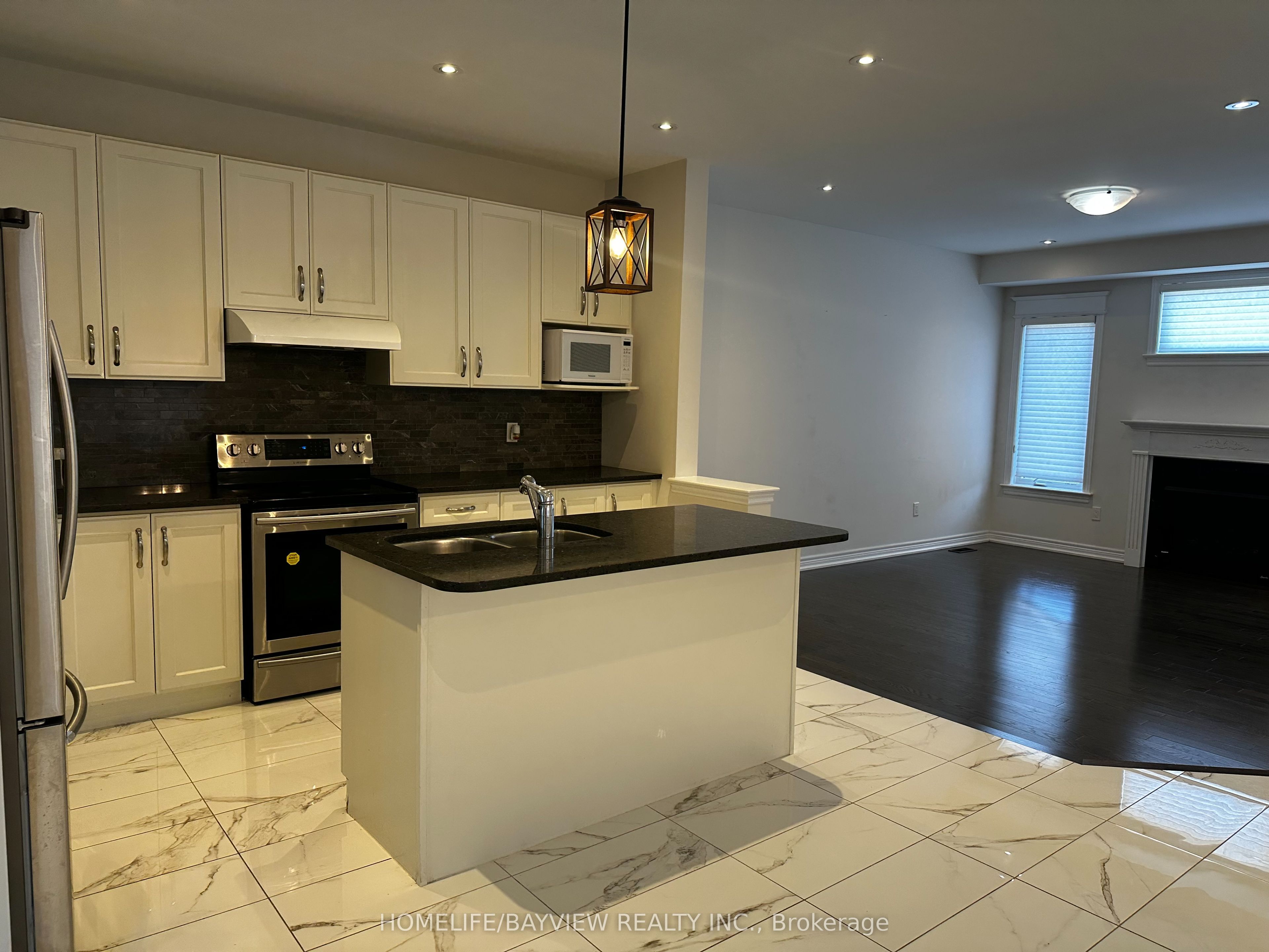 220 Paradelle Drive