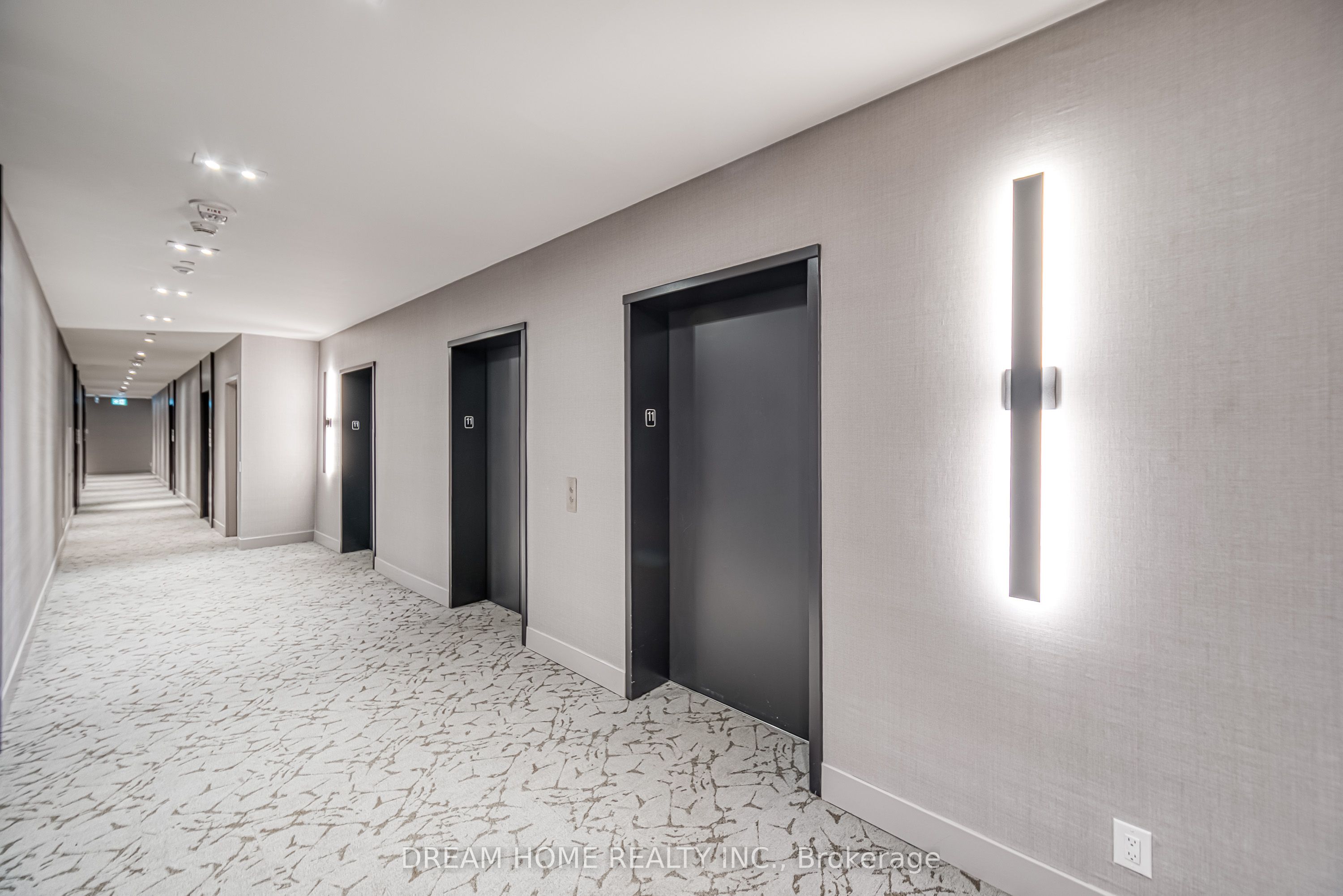 270 Dufferin Street 1110