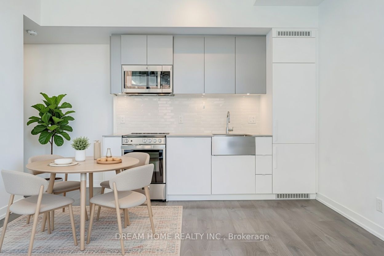 270 Dufferin Street 1110