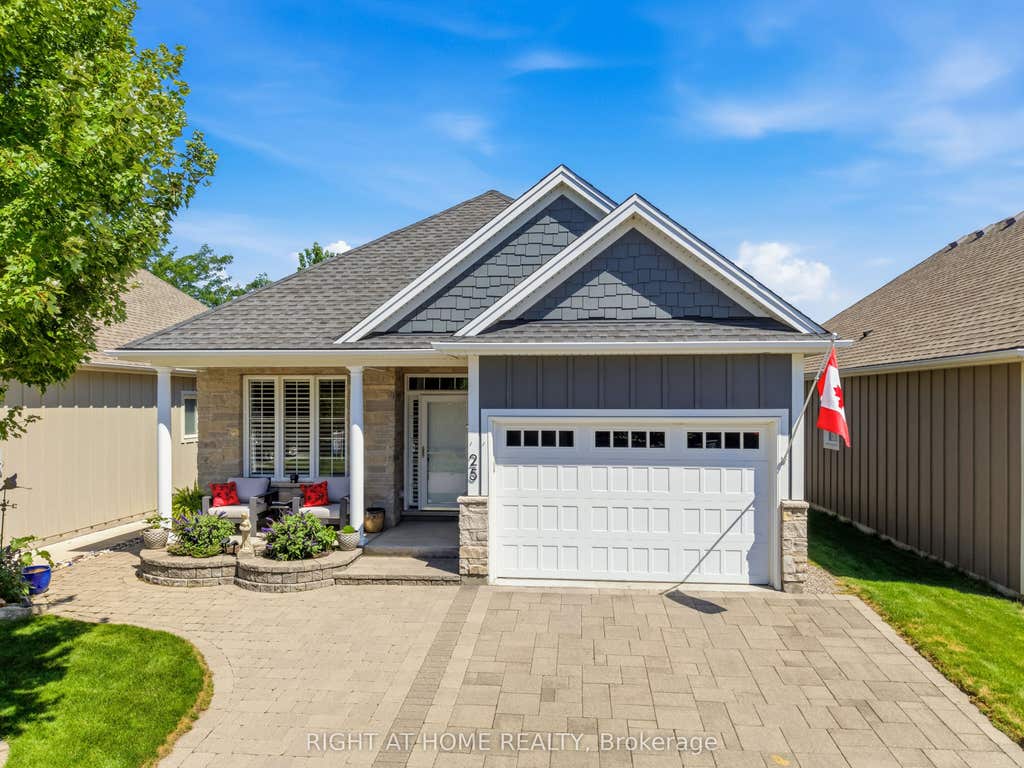 Photo of 25 RIESLING Drive, Niagara-on-the-Lake, ON L0S 1T0 (MLS # X13649554)