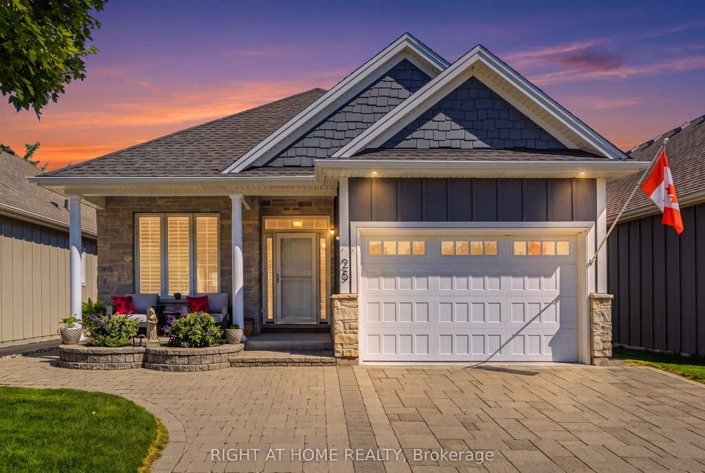 Photo of 25 RIESLING Drive, Niagara-on-the-Lake, ON L0S 1T0 (MLS # X13649554)