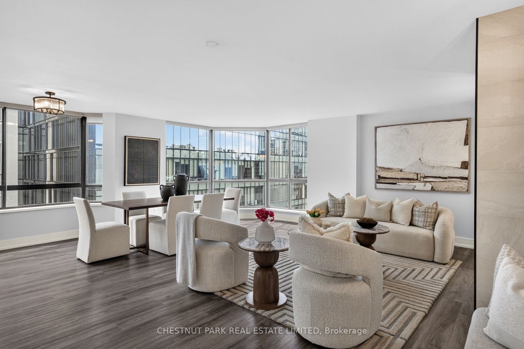 Photo of 280 Simcoe Street #1209, Toronto, ON M5T 2Y5 (MLS # C13809392)