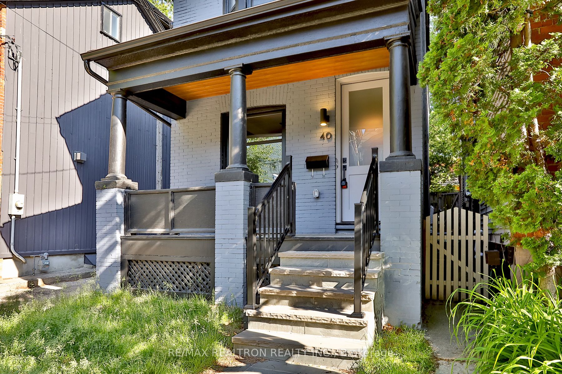 40 Salisbury Avenue