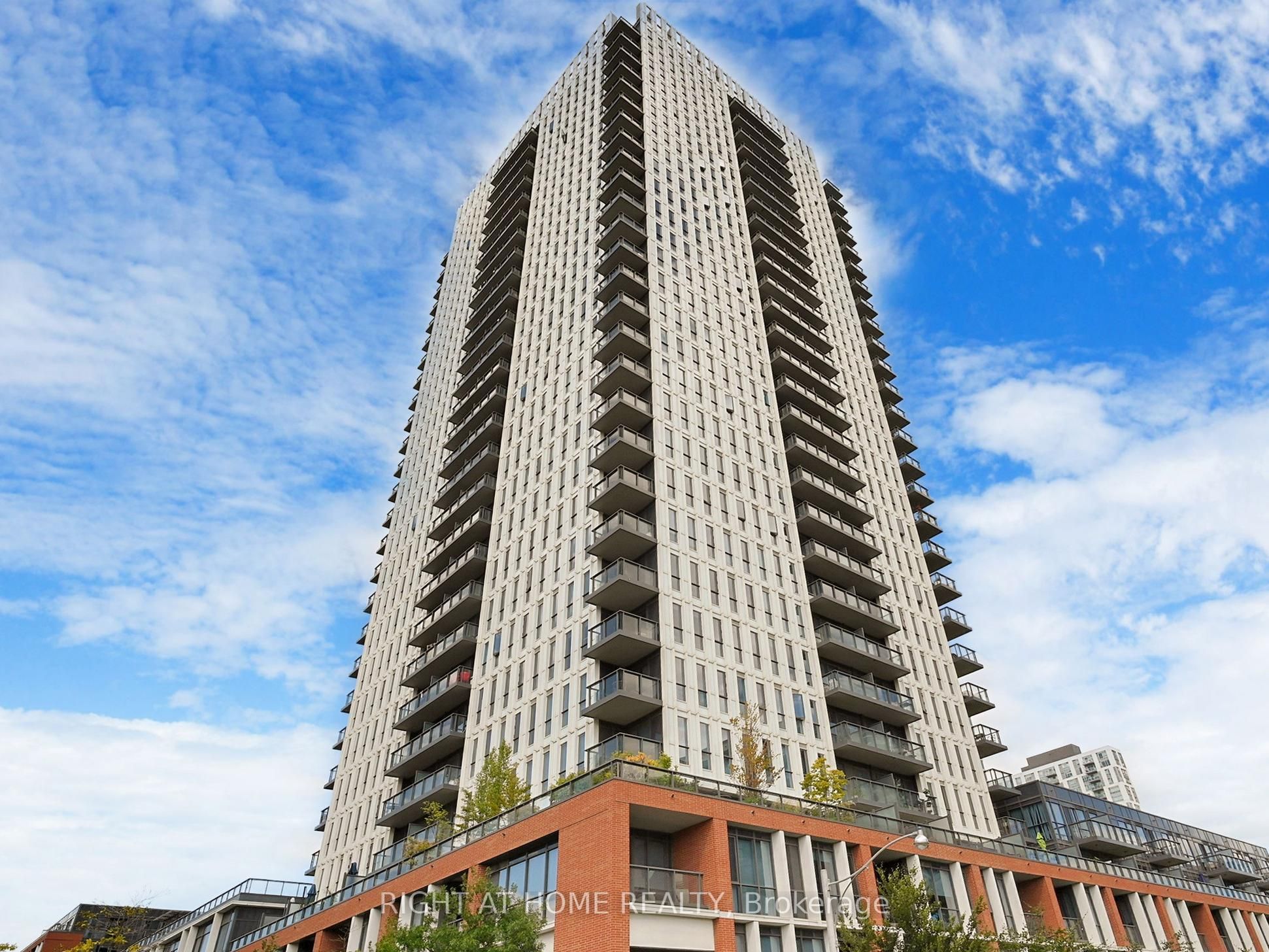 55 Regent Park Boulevard 1407