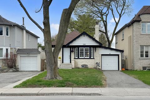 290 Laird Drive Toronto ON M4G 3X5