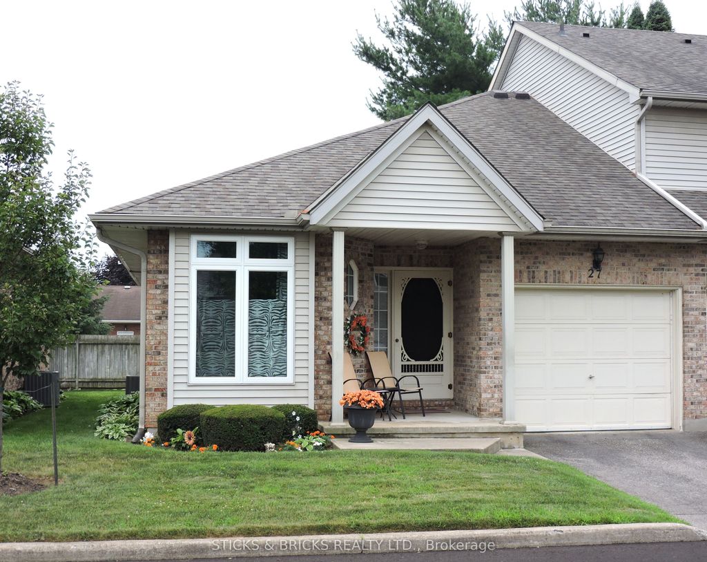 Photo of 5070 Drummond Road #27, Niagara Falls, ON L2E 6E4 (MLS # X12467985)