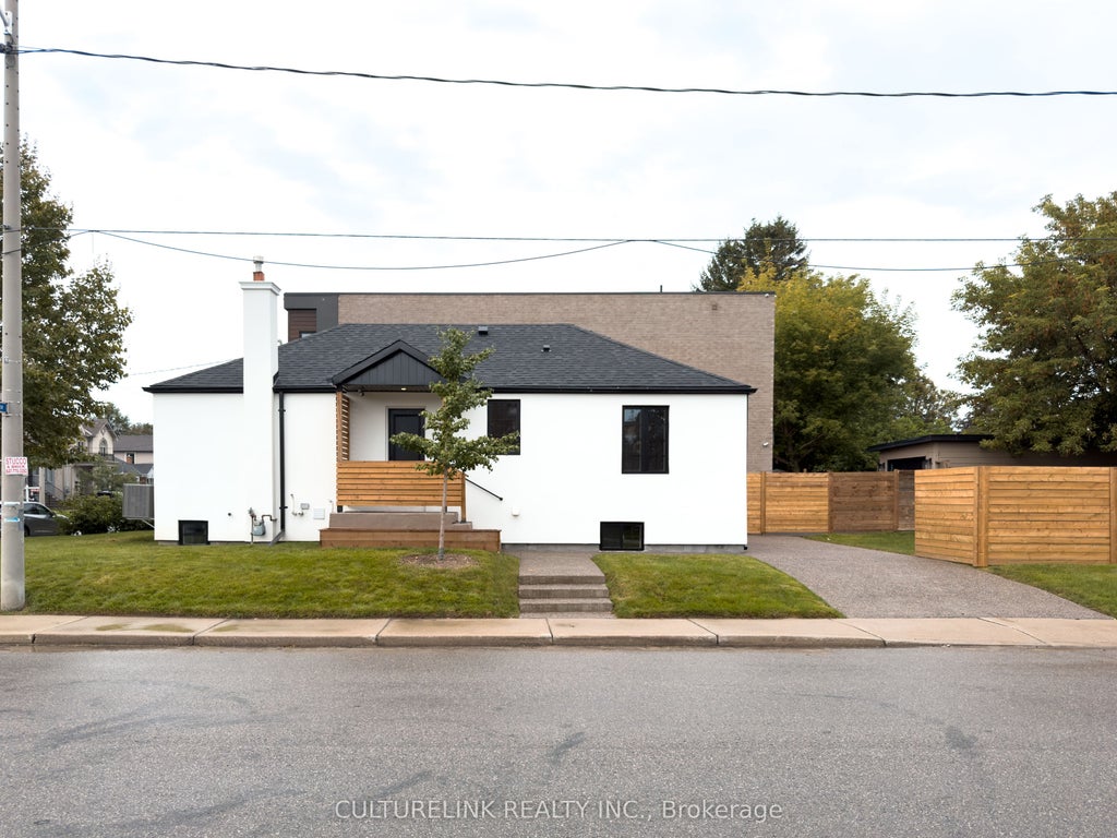 Photo of 58 Joanith Drive, Toronto, ON M4B 1S7 (MLS # E14102116)