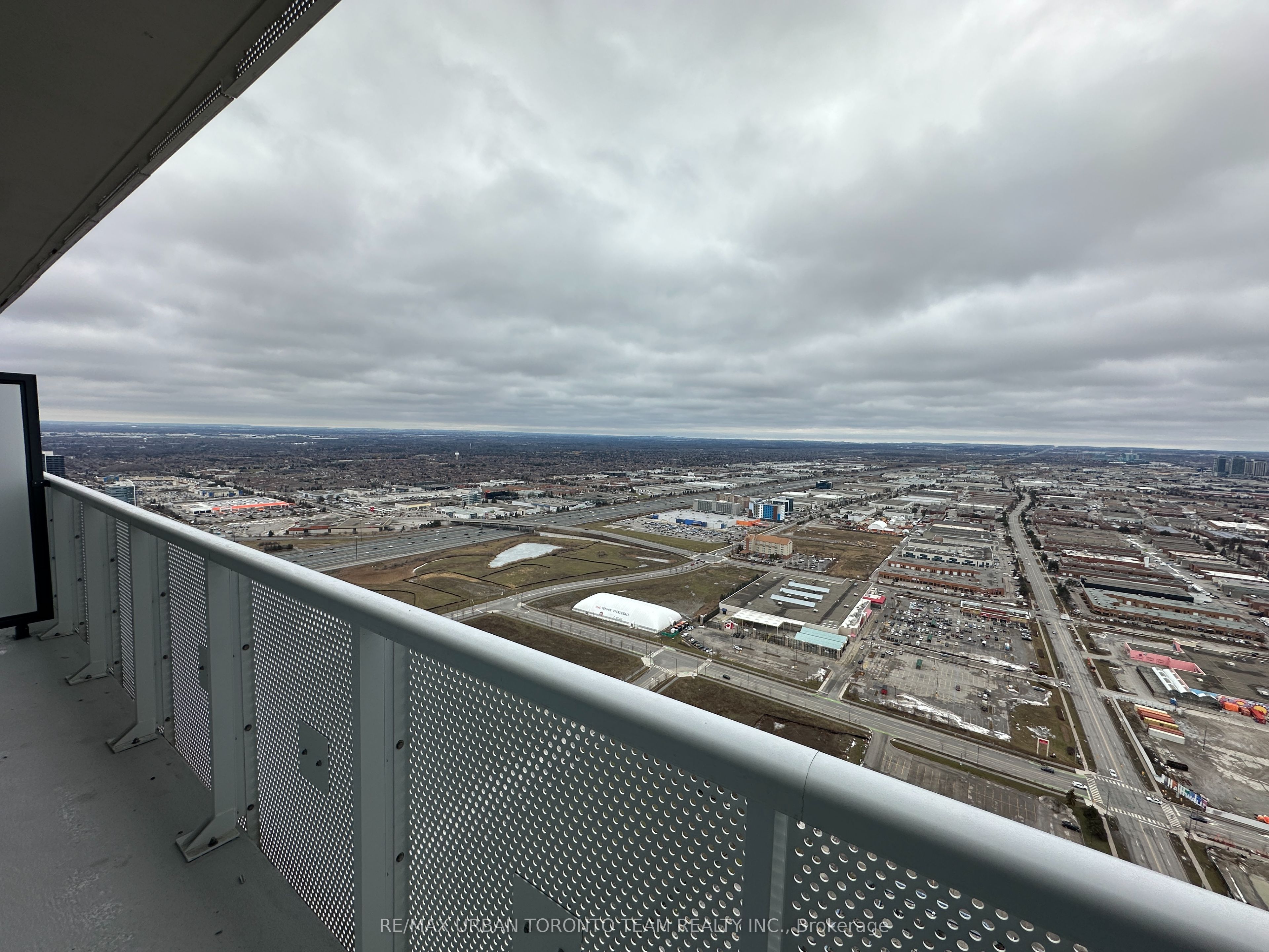 8 Interchange Way 5305