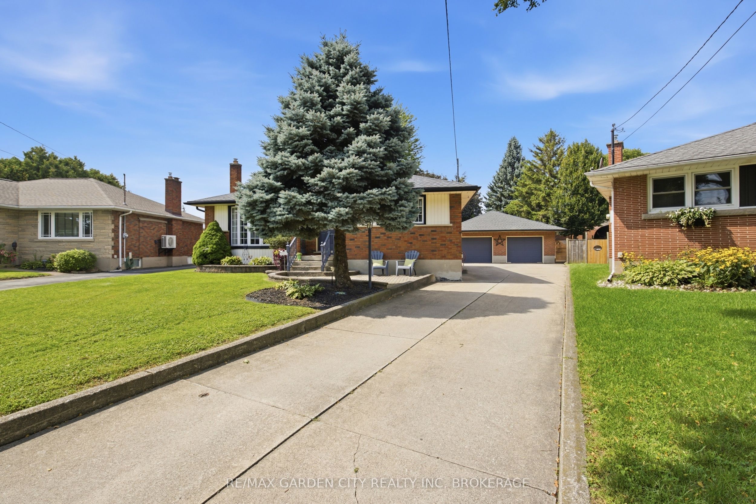 4993 RENDALL Crescent