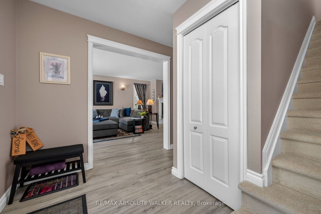 Photo of 184 Charmont Way, Constance Bay - Dunrobin - Kilmaurs - Woodlawn, ON K0A 3M0 (MLS # X12918432)