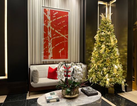 200 Cumberland Street 2703 Toronto ON M5R 0B7