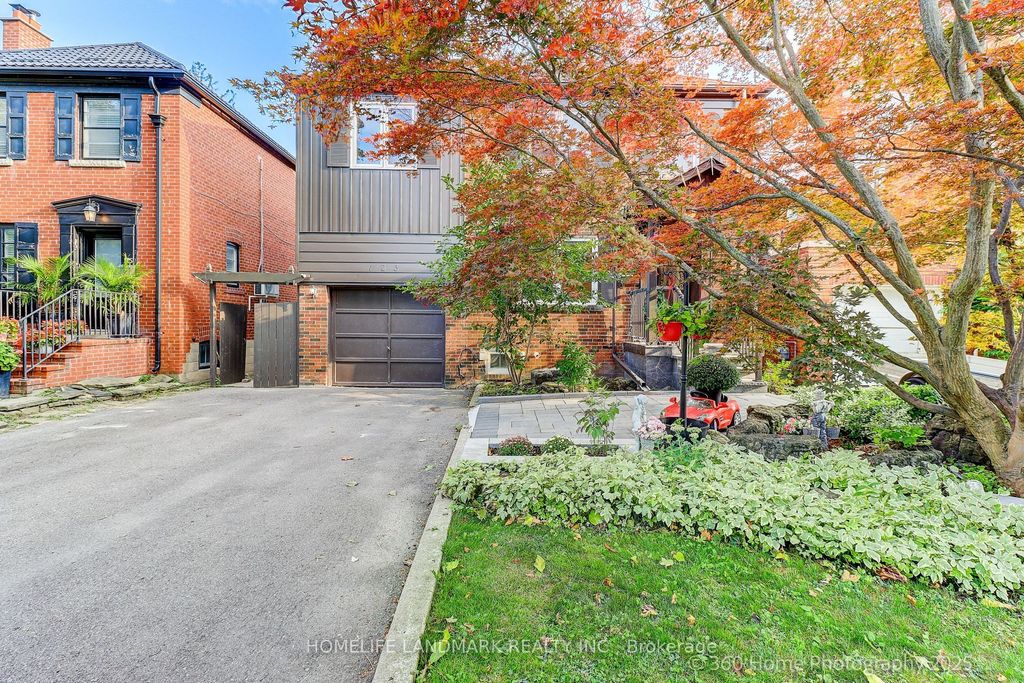 Photo of 123 Queens Drive, Toronto, ON M9N 2H5 (MLS # W12390359)