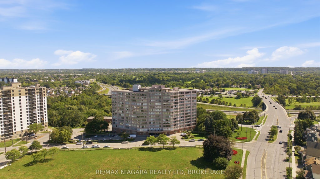 Photo of 7 Gale Crescent #411, St. Catharines, ON L2R 7M8 (MLS # X14126478)