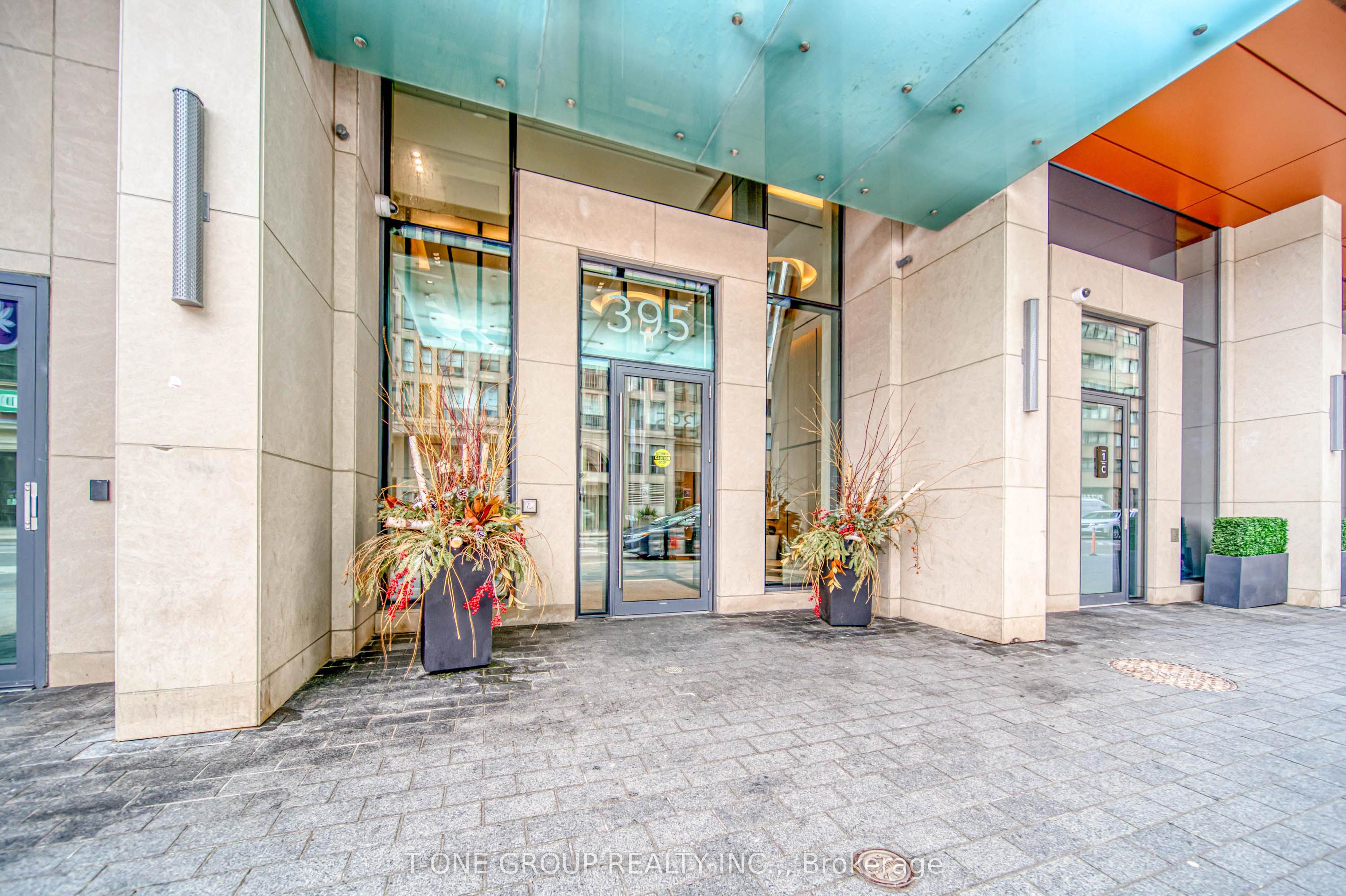 395 Bloor Street E 3407