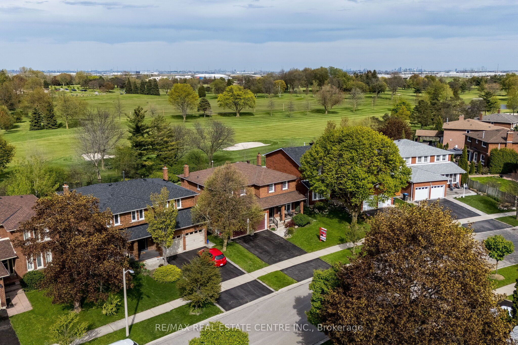 19 Mossbank Drive