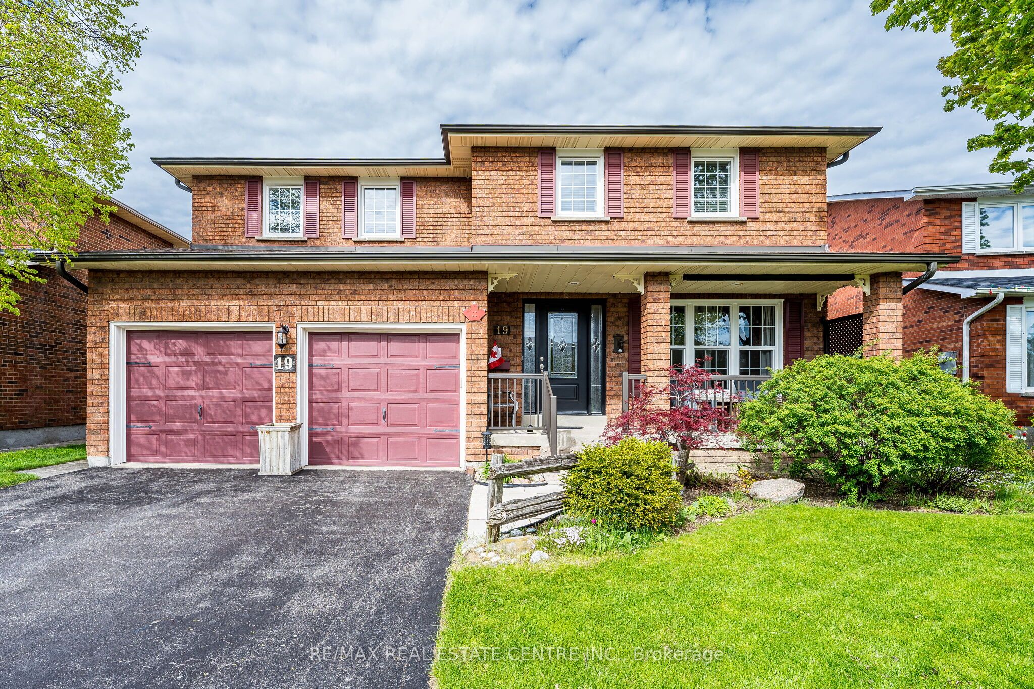 19 Mossbank Drive