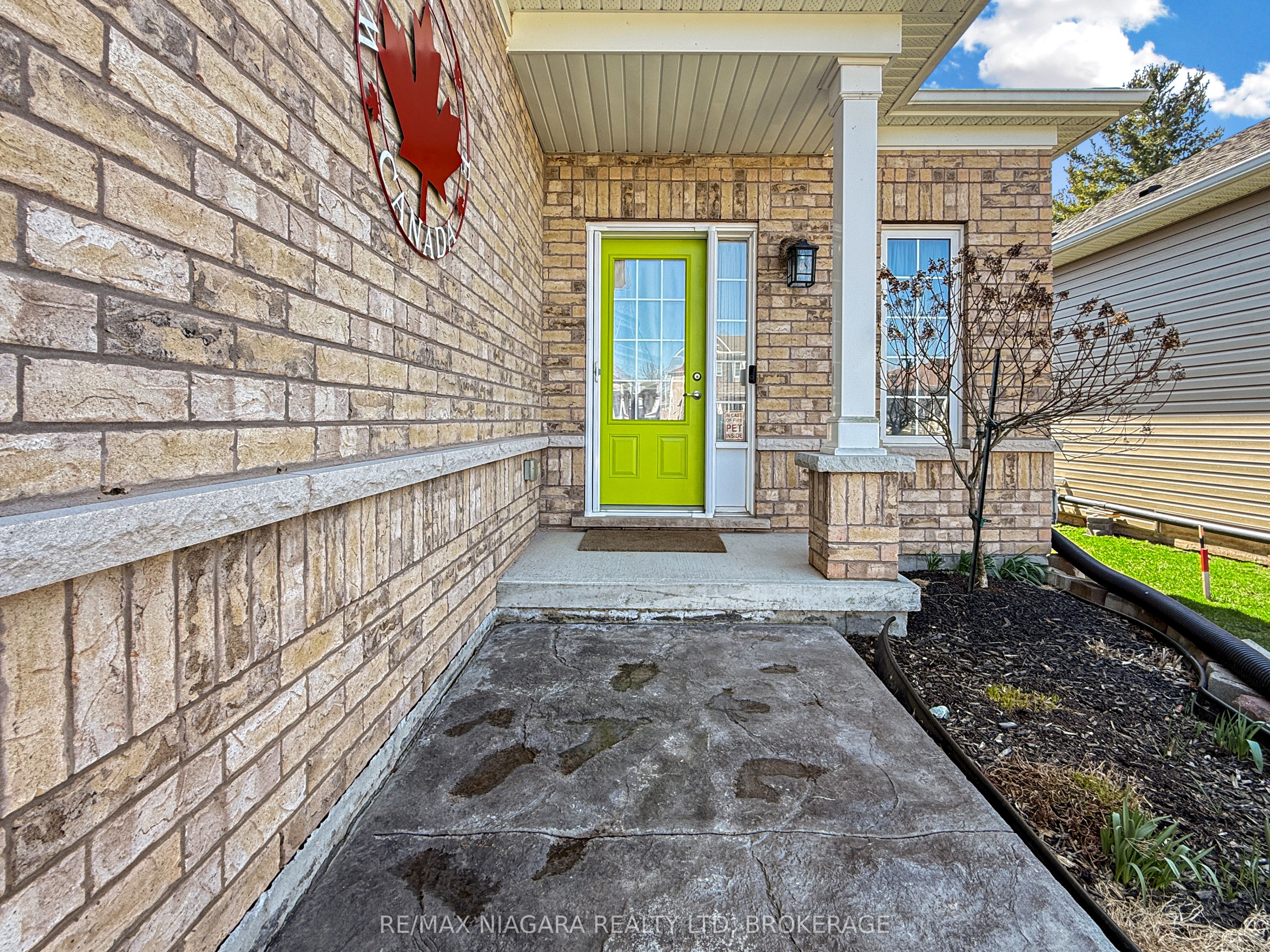 1041 Meadowood Street