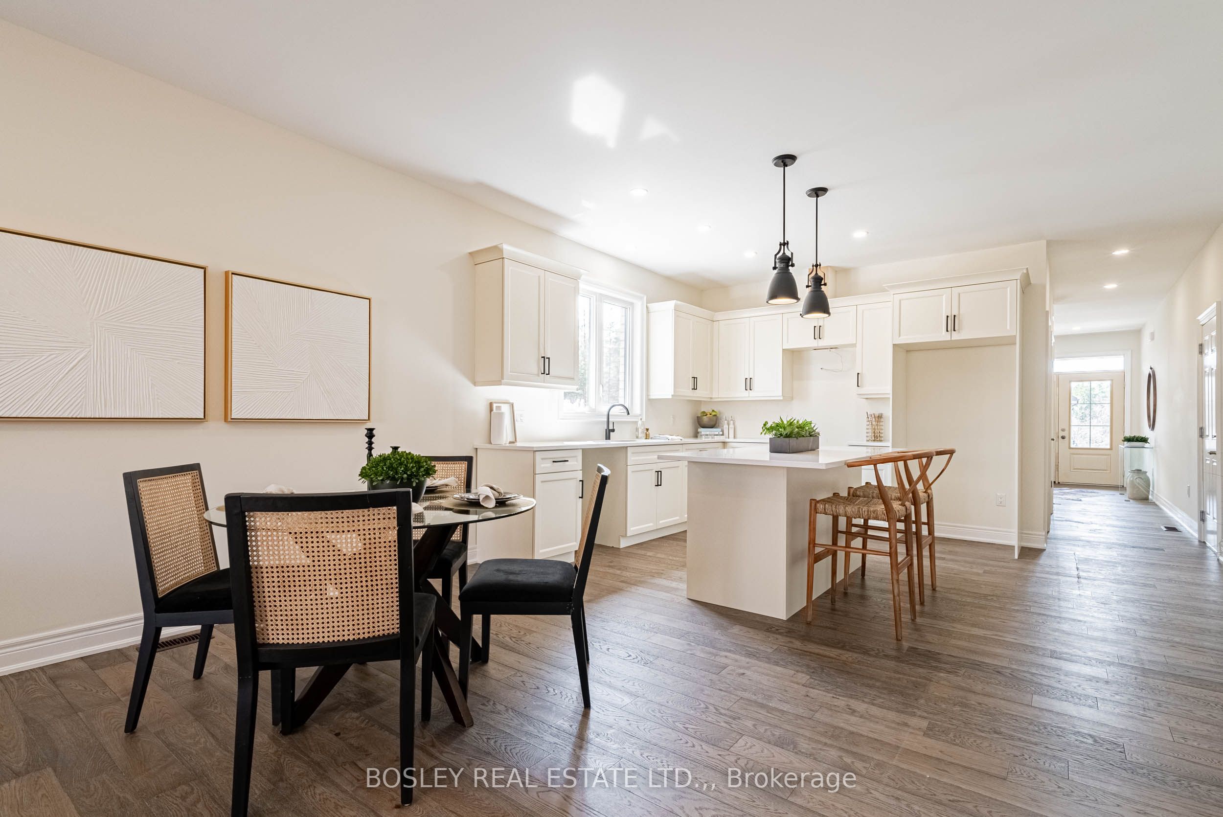 514 ROYAL RIDGE Drive