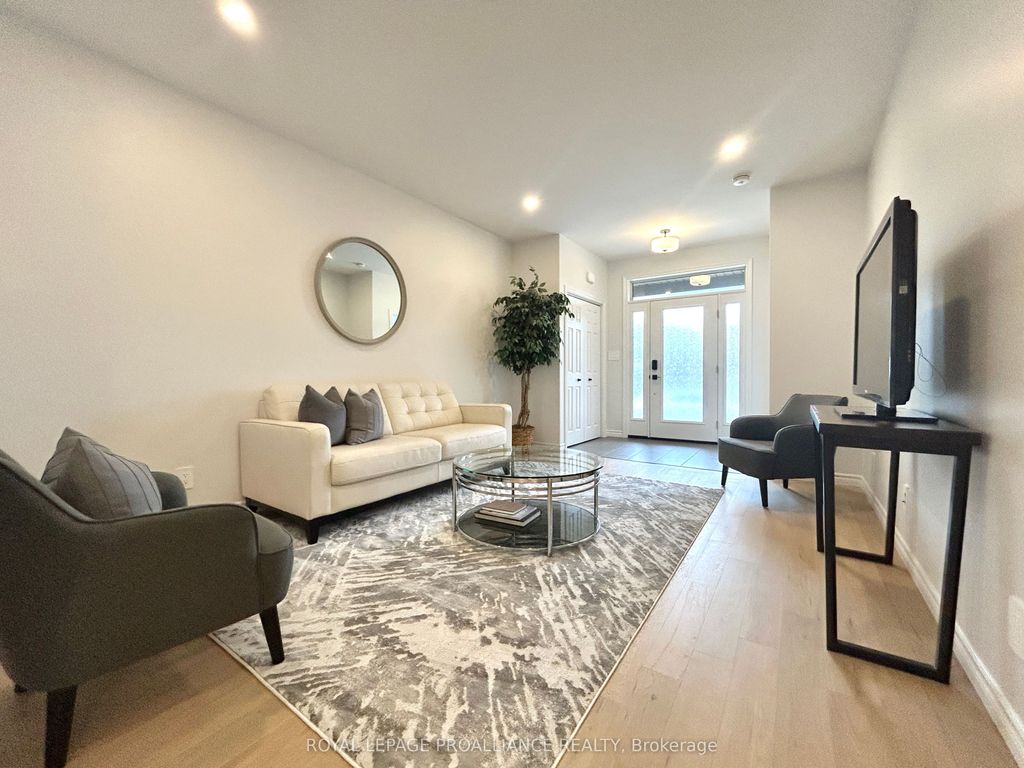 Photo of 33 Athabaska Drive, Belleville, ON K8N 0T1 (MLS # X12714070)