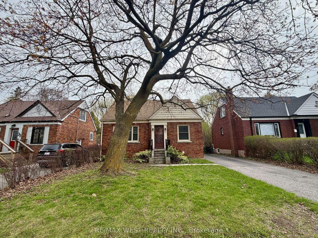 Photo of 21 Plaxton Drive, Toronto, ON M4B 2P6 (MLS # E13064926)