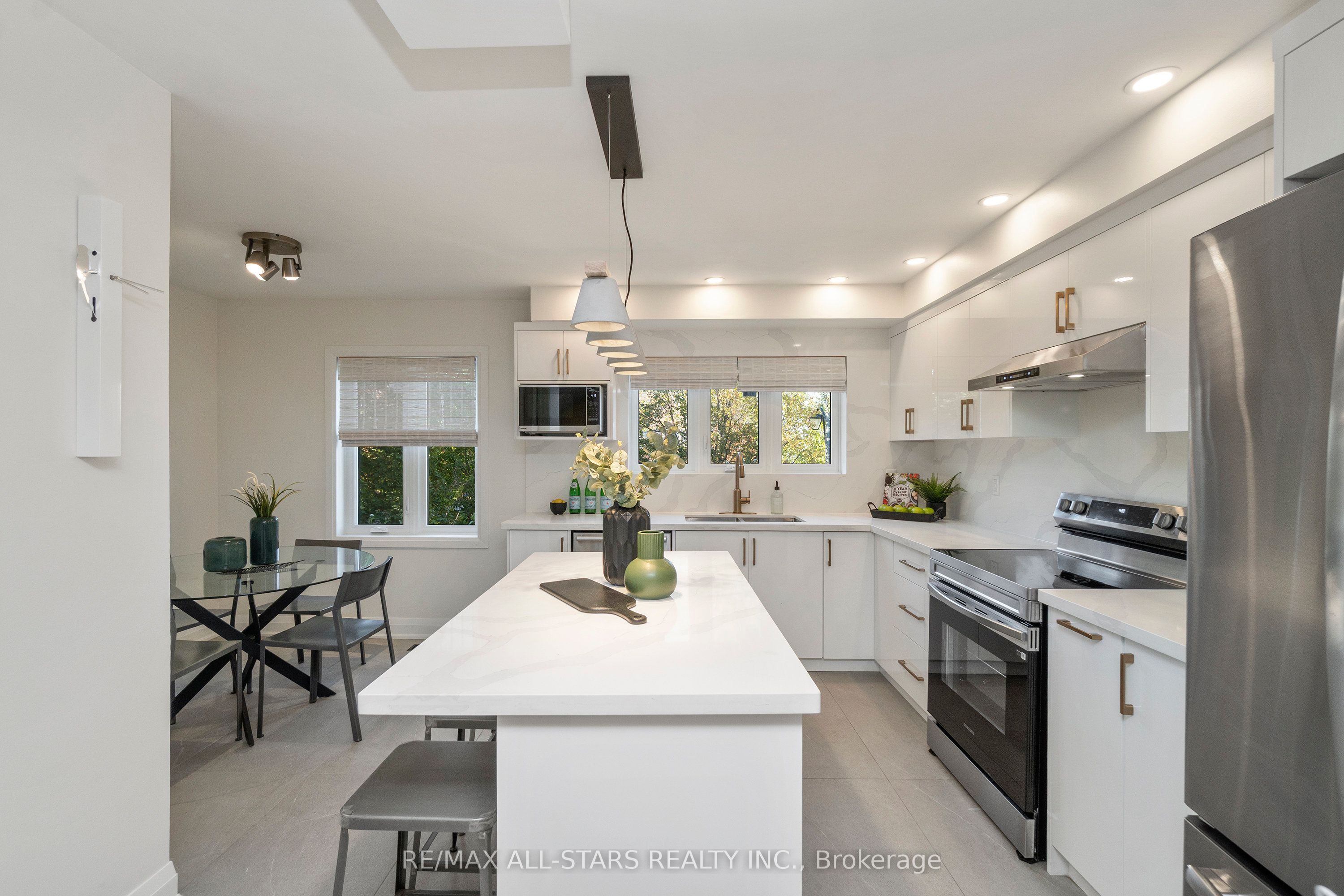 21 Rougehaven Way