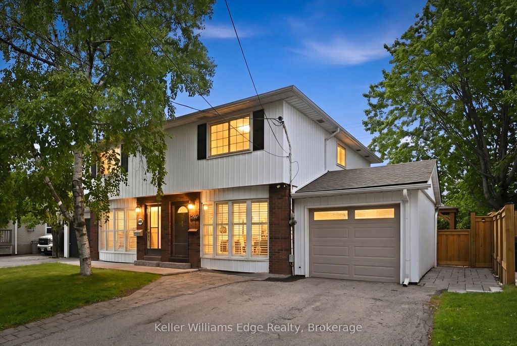 Photo of 4493 Bennett Road, Burlington, ON L7L 1Y5 (MLS # W13433932)