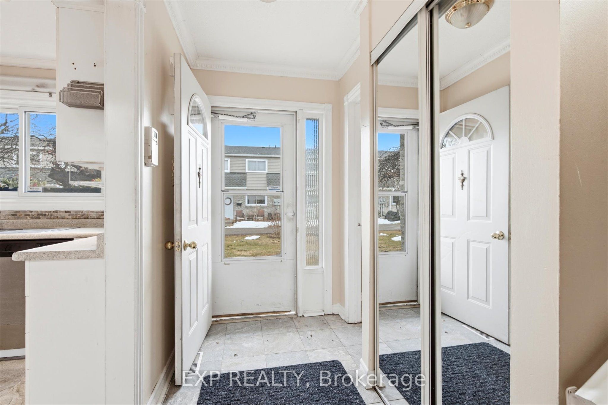 2050 Upper Middle Road 31